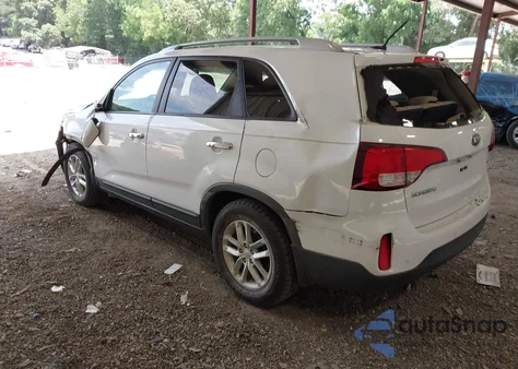 2015 Kia Sorento Lx z USA, uszkodzony, nr VIN 5XYKT4A63FG562181